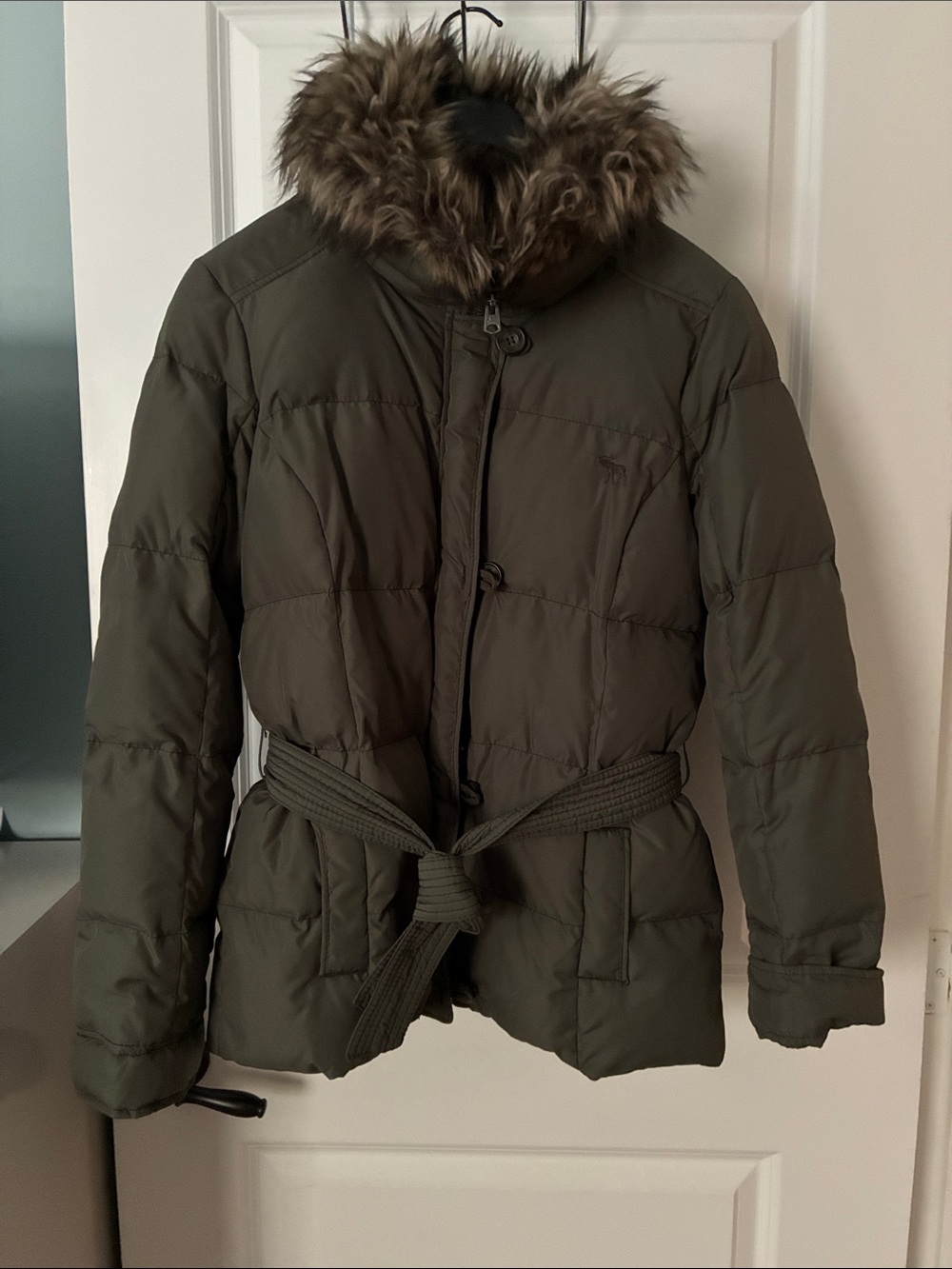 Abercrombie & Fitch Olive Green Quilted Belted Puffer with Faux Fur Trim